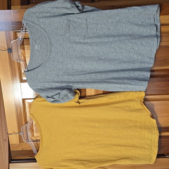 Tshirts - Picture 1 of 4